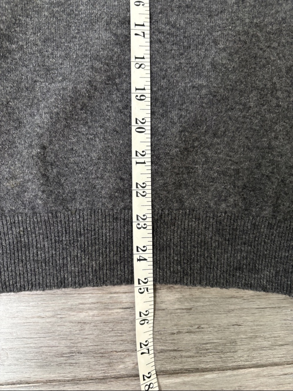Lorenzo Uomo Charcoal Grey 100% Cashmere V-Neck Sweater Size L Quiet Luxury - Picture 7 of 9